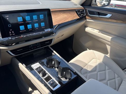 New 2026 Volkswagen Atlas SE FWD image 21