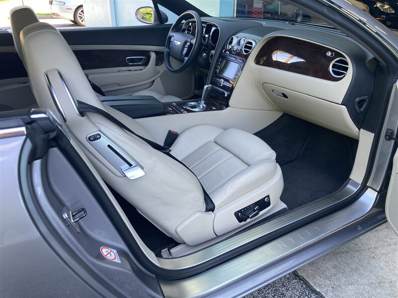 Used 2005 Bentley Continental GT AWD/4WD image 17