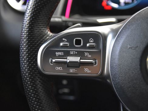 Used 2023 Mercedes-Benz GLB 250 image 20