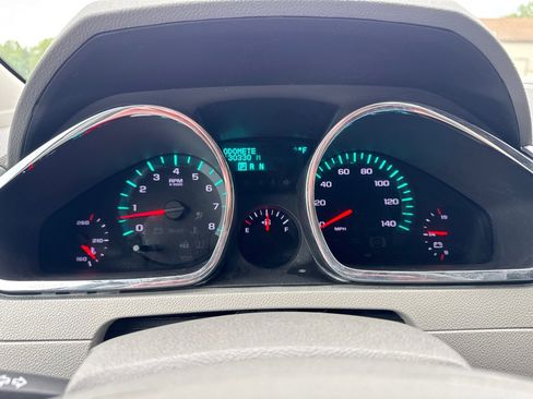 Used 2010 Chevrolet Traverse LT w/ Personal Connectivity Package AWD/4WD image 18