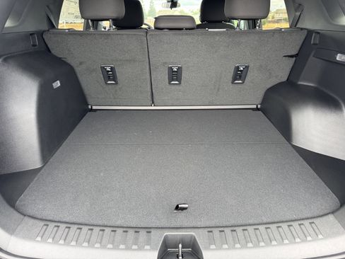 New 2026 Chevrolet Equinox LT image 18