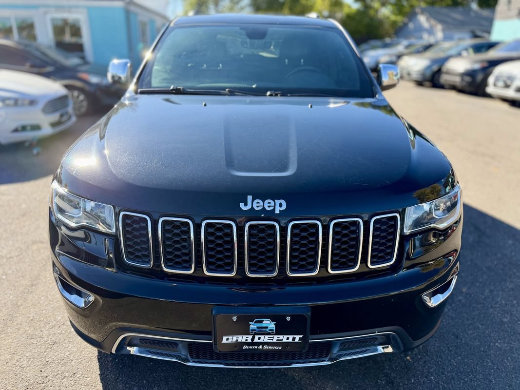 Used 2017 Jeep Grand Cherokee Limited AWD/4WD image 8