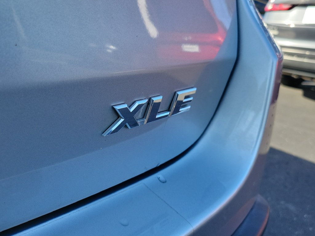 Used 2019 Toyota Highlander XLE FWD image 10