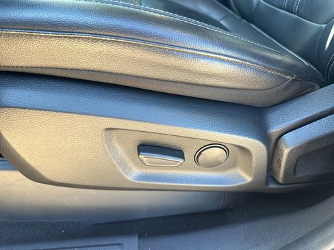 Used 2019 Ford Ranger Lariat w/ Equipment Group 501A Mid image 17