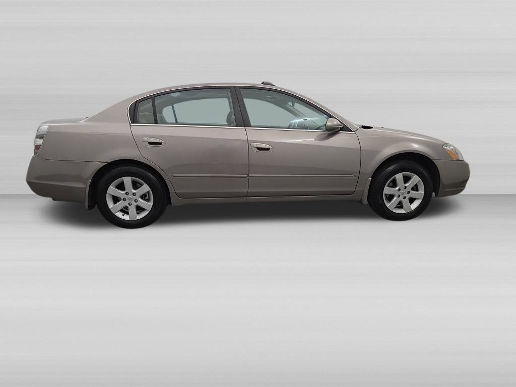 Used 2004 Nissan Altima 2.5 SL FWD image 9