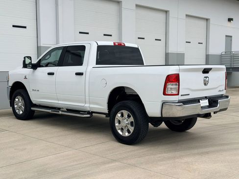 Used 2024 RAM 2500 Big Horn AWD/4WD image 3