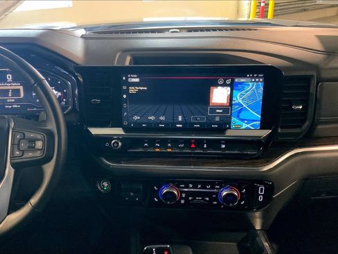Used 2025 GMC Sierra 1500 Elevation w/ Elevation Premium Package AWD/4WD image 6