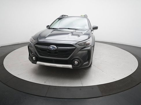 Used 2025 Subaru Outback Limited image 35
