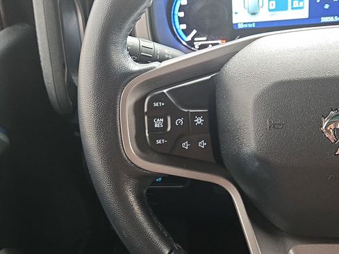 Used 2023 Ford Bronco Outer Banks image 21