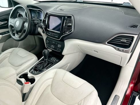 Used 2020 Jeep Cherokee Limited FWD image 15