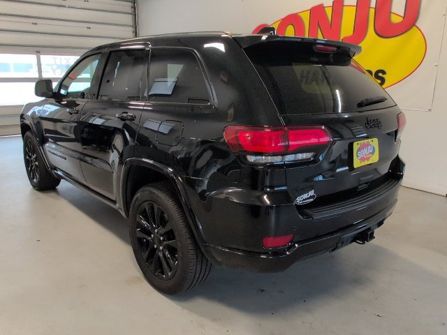 Used 2021 Jeep Grand Cherokee Laredo X AWD/4WD image 3