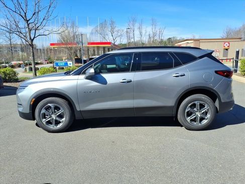 New 2026 Chevrolet Blazer LT w/ Convenience Package FWD image 30