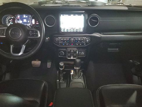 Used 2022 Jeep Wrangler Unlimited Sahara w/ Cold Weather Group image 12