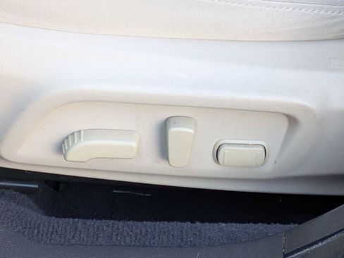 Used 2017 Subaru Legacy 2.5i Premium w/ Moonroof Package image 16