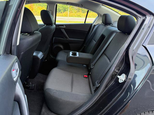 Used 2012 MAZDA MAZDA3 i Touring FWD image 15