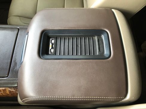 Used 2017 Chevrolet Tahoe Premier AWD/4WD image 24