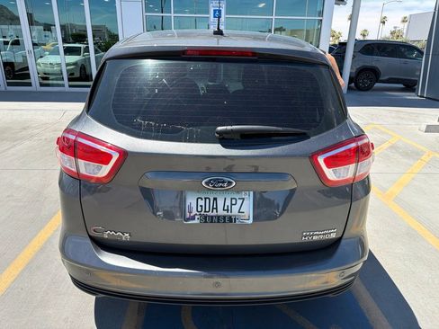 Used 2018 Ford C-MAX Titanium w/ Equipment Group 301A FWD image 8