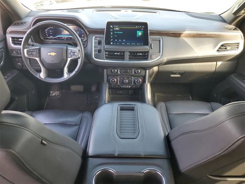 Used 2023 Chevrolet Suburban LT image 10