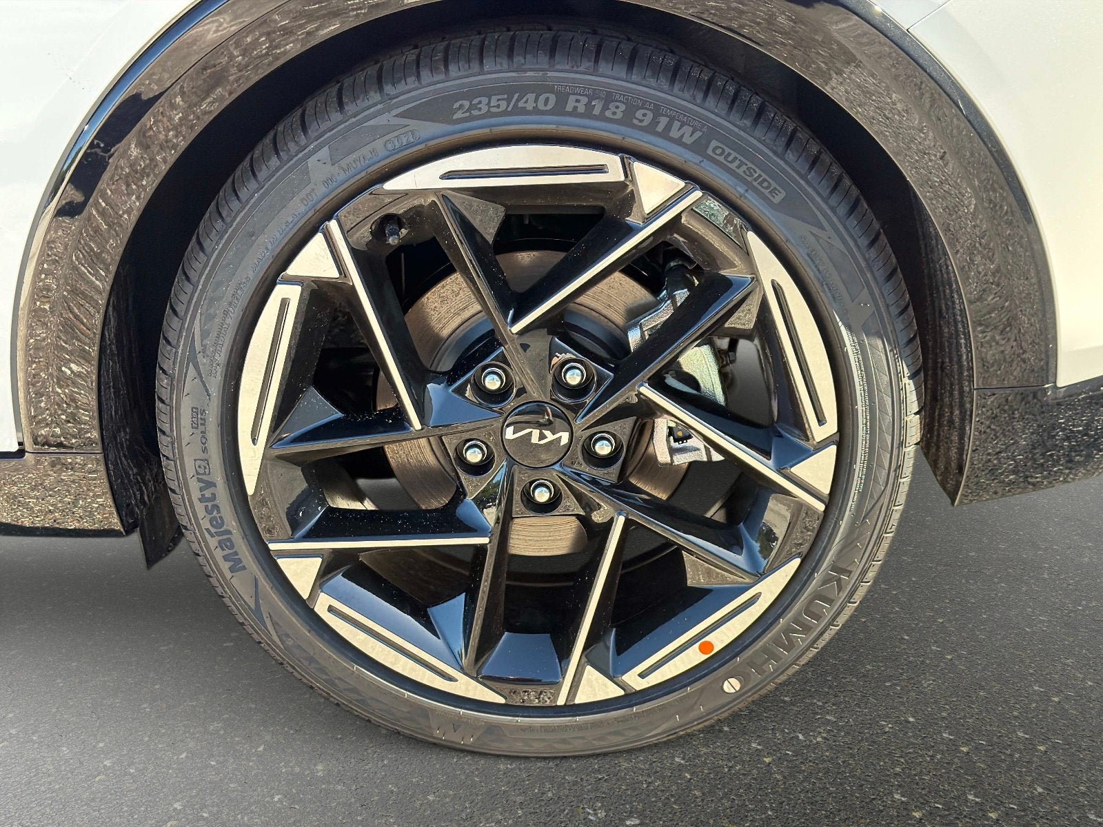 New 2026 Kia K4 GT-Line FWD image 9