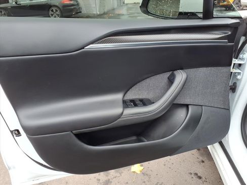 Used 2021 Tesla Model S Plaid image 13