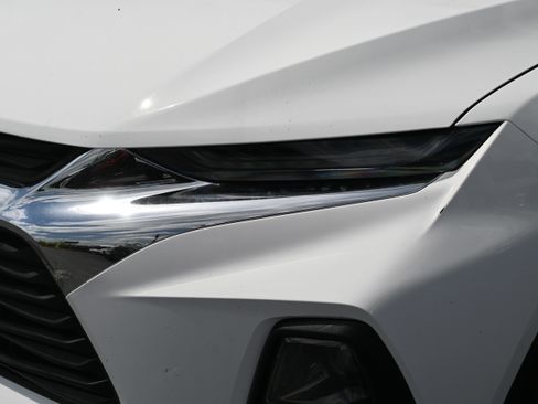 Used 2021 Chevrolet Blazer LT FWD image 6