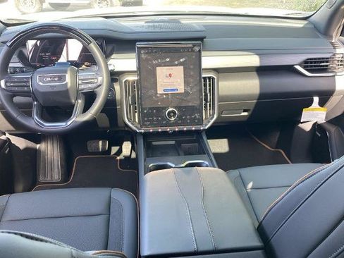 Used 2024 GMC Acadia AT4 w/ Super Cruise Package AWD/4WD image 13