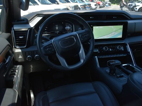 Used 2024 GMC Sierra 1500 Denali w/ Denali Reserve Package AWD/4WD image 18