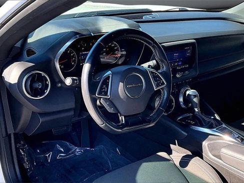Used 2021 Chevrolet Camaro LT w/ RS Package image 16