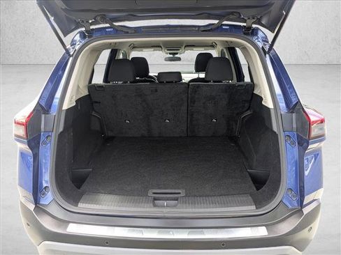 Used 2023 Nissan Rogue SV image 6