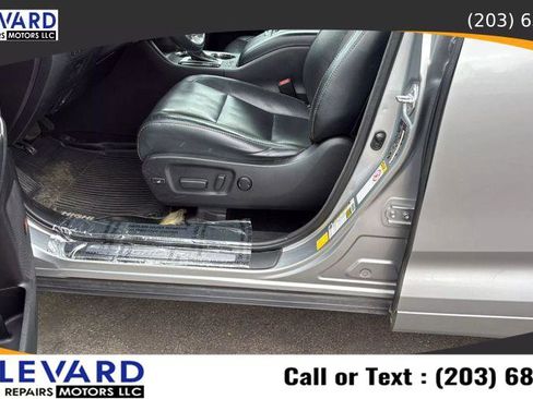 Used 2016 Toyota Highlander Limited image 27