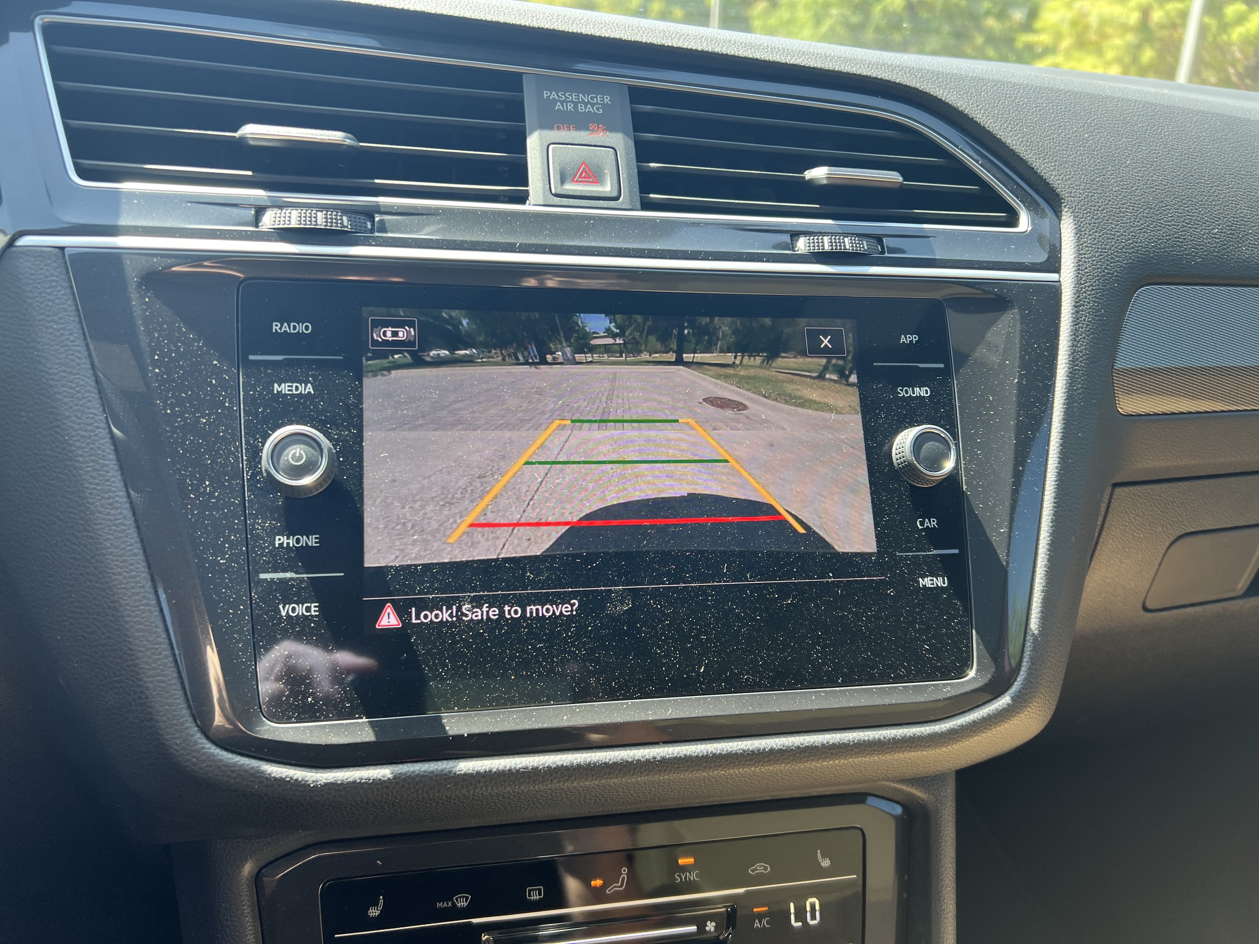 Certified 2024 Volkswagen Tiguan SE R-Line FWD image 21