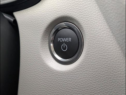 Used 2026 Toyota Corolla LE image 17