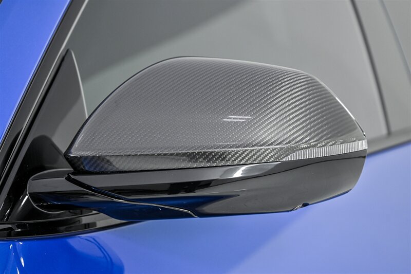 Used 2022 Lamborghini Urus AWD/4WD image 12