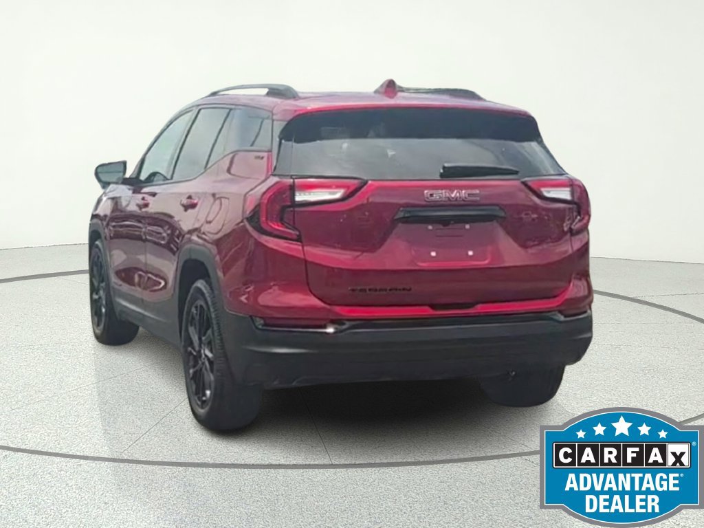 Used 2024 GMC Terrain SLT w/ Elevation Edition FWD image 6