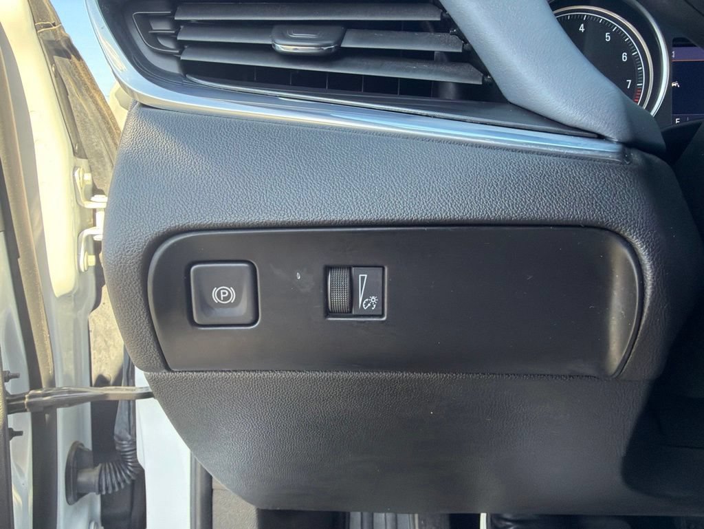 Used 2023 Buick Enclave Essence w/ Sport Touring Edition FWD image 28