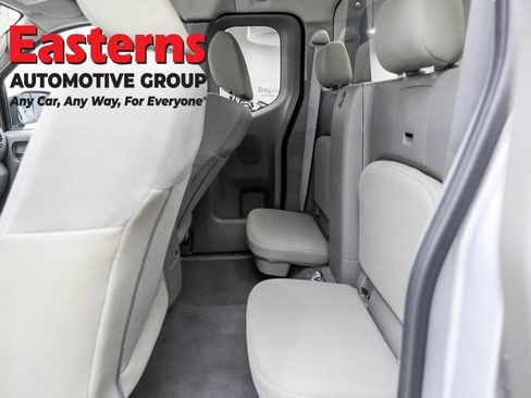 Used 2019 Nissan Frontier S image 21