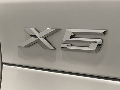Certified 2022 BMW X5 xDrive45e w/ M Sport Package image 24