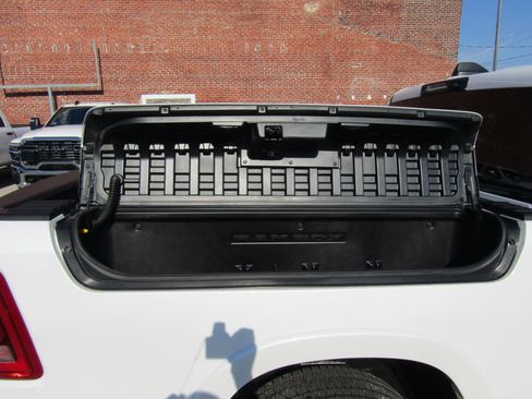 Used 2022 RAM 1500 Limited image 15