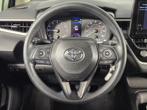 Used 2025 Toyota Corolla LE FWD image 18