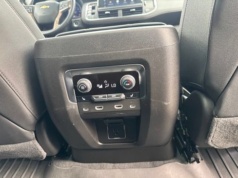 Used 2023 Chevrolet Suburban High Country w/ LPO, Illumination Package AWD/4WD image 26