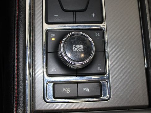 Used 2019 Ford Expedition Limited w/ Equipment Group 303A image 50