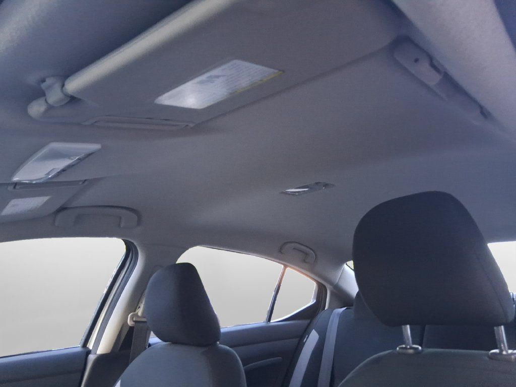 Used 2025 Nissan Versa S FWD image 23