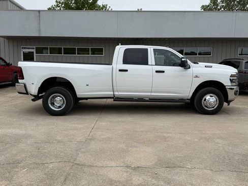 New 2026 RAM 3500 Tradesman AWD/4WD image 2