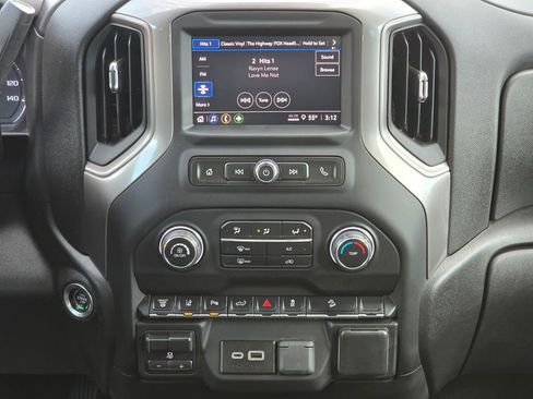 Certified 2024 Chevrolet Silverado 2500 Custom w/ Custom Value Package image 33