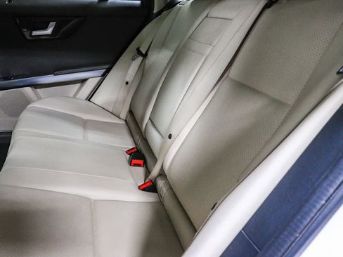 Used 2013 Mercedes-Benz GLK 250 BlueTEC 4MATIC image 20