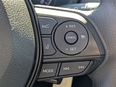 Used 2019 Toyota RAV4 LE image 25