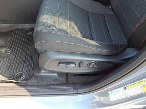 Used 2025 Honda CR-V Sport image 5
