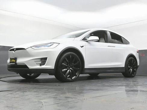 Used 2021 Tesla Model X Long Range image 56