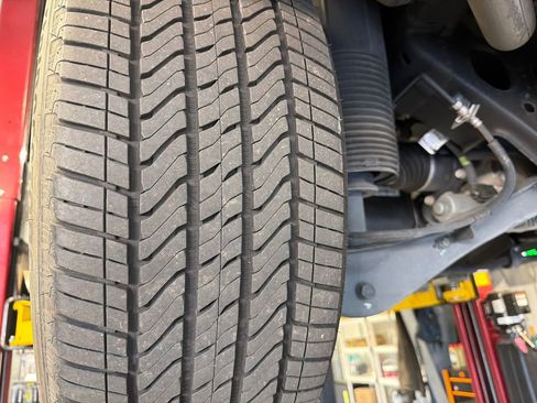 Used 2023 Cadillac Escalade ESV V image 24