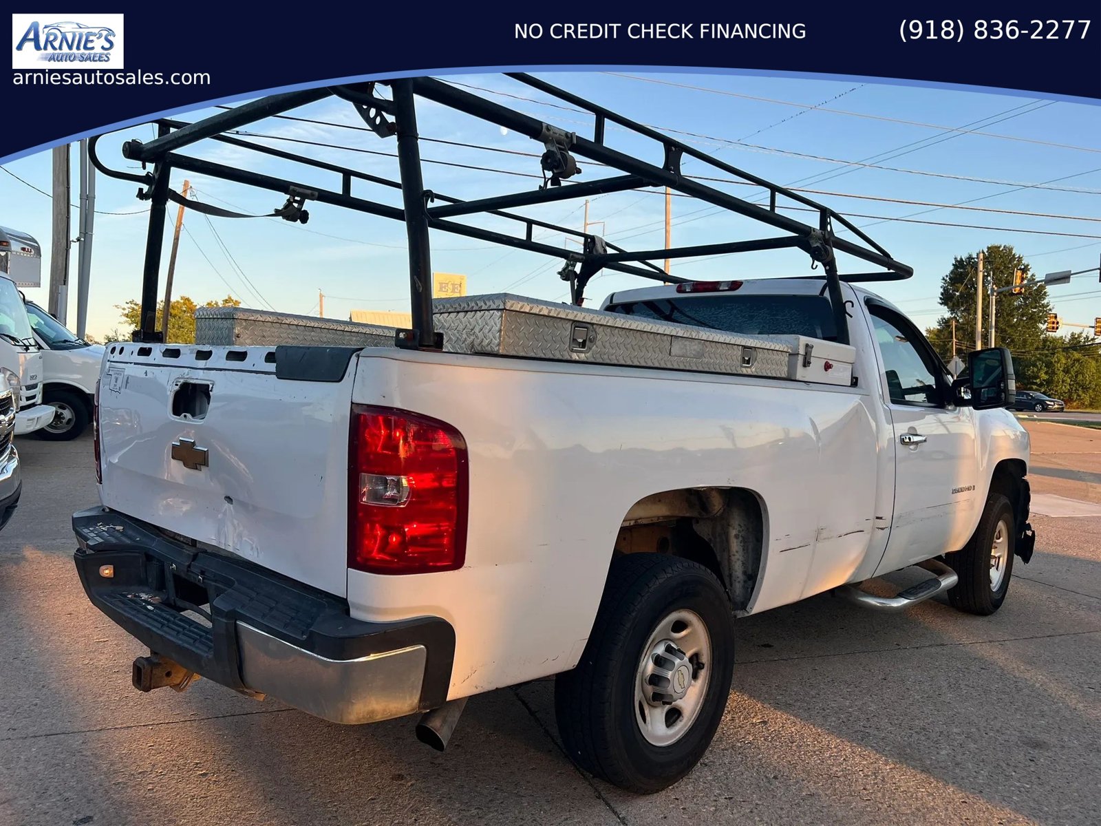 Used 2009 Chevrolet Silverado 2500 W/T RWD image 3